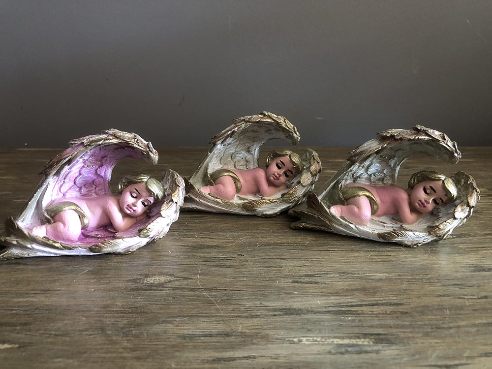 Pembe Kanadında Uyuyan Mini Melek