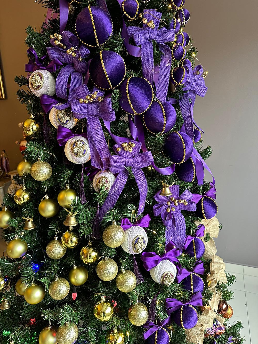 Mor Büyük Yılbaşı Çam Ağacı Süsü - 12 Cm Çam Ağacı Topu