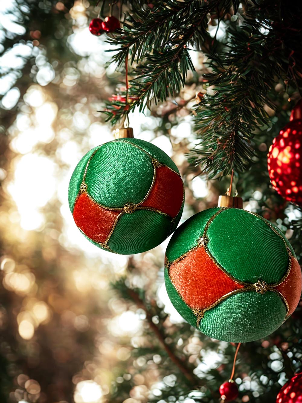 Yılbaşı Çam Ağacı Süsü - 8 Cm Etnik Yılbaşı Çam Ağacı Topu